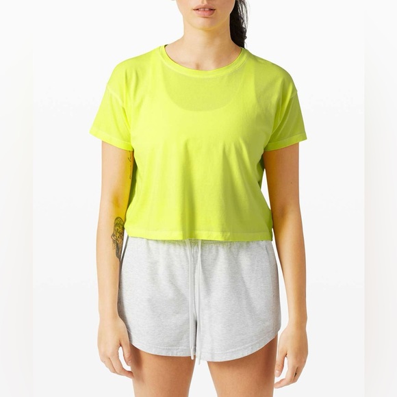 Lululemon Cates Tee Fade - Picture 2 of 8